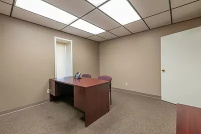 210 W Spring Street, Freeport, IL 61032 - Photo 48