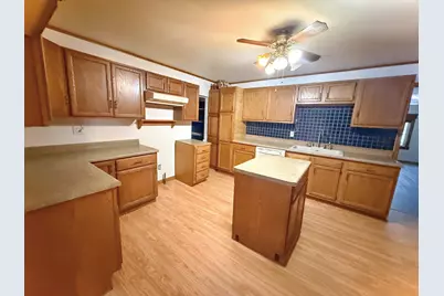 4102 8th Avenue, East Moline, IL 61244 - Photo 10