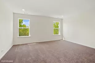 239 Stonington Dr, Bloomingdale, IL 60108 - Photo 14