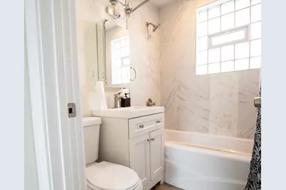 10005 S Calhoun Avenue, Chicago, IL 60617 - Photo 8