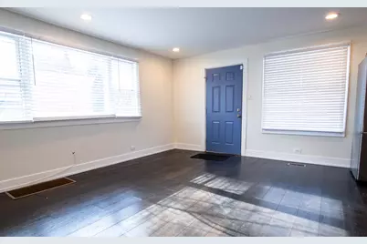 10005 S Calhoun Avenue, Chicago, IL 60617 - Photo 4