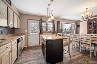 921 Birchwood Drive, Sycamore, IL 60178 - Photo 10