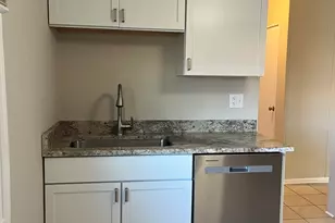 4864 Carol St, Skokie, IL 60077 - Photo 10