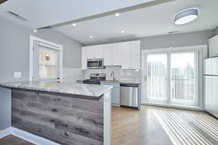 5709 W Seminole St, Chicago, IL 60646 - Photo 2