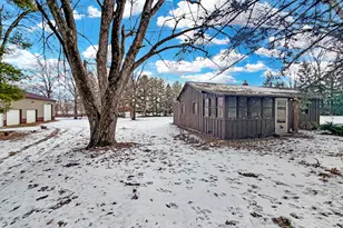 3197 S Baileyville Rd, Freeport, IL 61032 - Photo 14