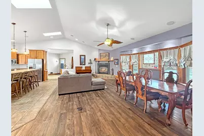 3197 S Baileyville Road, Freeport, IL 61032 - Photo 32