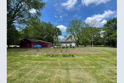 3197 S Baileyville Road, Freeport, IL 61032 - Photo 10