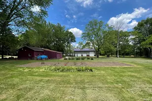 3197 S Baileyville Rd, Freeport, IL 61032 - Photo 10