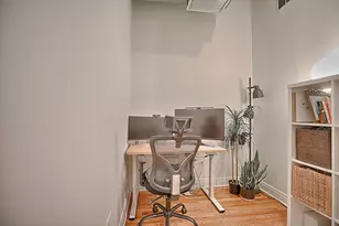 770 W Gladys Ave, Chicago, IL 60661 - Photo 10