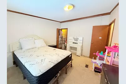 410 W Mable Street, Harrisburg, IL 62946 - Photo 16