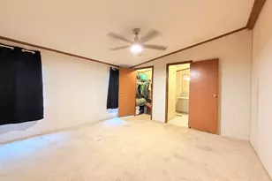 410 W Mable St, Harrisburg, IL 62946 - Photo 8