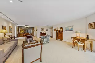 1440 N State St, Chicago, IL 60610 - Photo 8