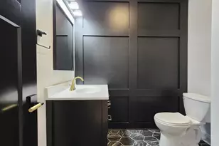 6450 S Greenwood Ave, Chicago, IL 60637 - Photo 8