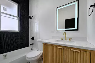 6450 S Greenwood Ave, Chicago, IL 60637 - Photo 32