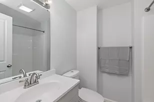 613 S 1st St, Dekalb, IL 60115 - Photo 12