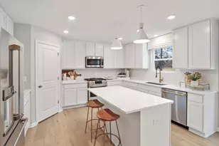 446 Bower Ln, Oswego, IL 60543 - Photo 12