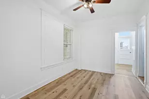 107 1/2 Dean St, Woodstock, IL 60098 - Photo 6