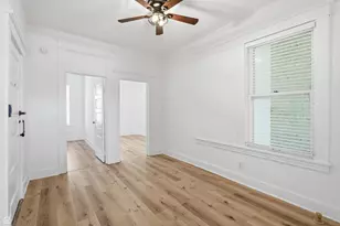 107 1/2 Dean St, Woodstock, IL 60098 - Photo 4