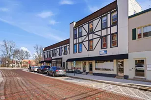 107 1/2 Dean St, Woodstock, IL 60098 - Photo 16