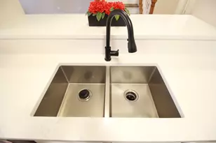 1947 W Crestview Circle, Romeoville, IL 60446 - Photo 6