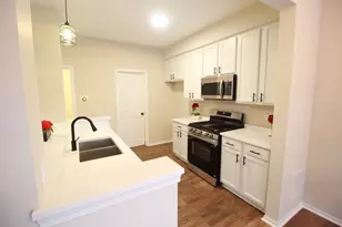 1947 W Crestview Circle, Romeoville, IL 60446 - Photo 4