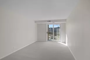 1250 Rudolph Rd, Northbrook, IL 60062 - Photo 12