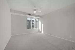 1250 Rudolph Rd, Northbrook, IL 60062 - Photo 10