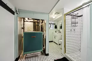 2842 N 74th Ct, Elmwood Park, IL 60707 - Photo 20