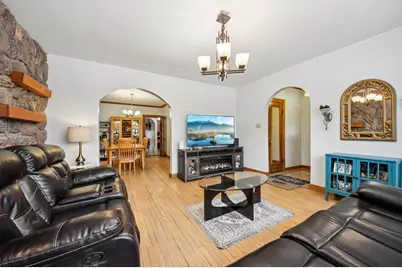 2842 N 74th Court, Elmwood Park, IL 60707 - Photo 4