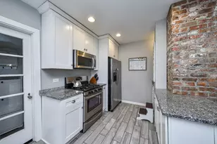 522 S West St, Wheaton, IL 60187 - Photo 10