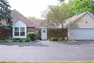 3 Holyoke on Auburn, Rolling Meadows, IL 60008 - Photo 2