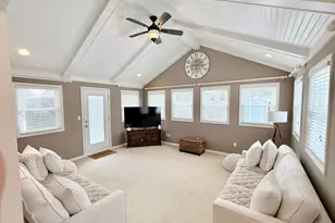 515 Roberts Ln, Batavia, IL 60510 - Photo 6