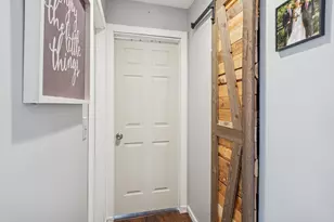 2307 Woodview Ln, Naperville, IL 60565 - Photo 14