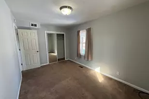 719 Surrey Dr, Streamwood, IL 60107 - Photo 10