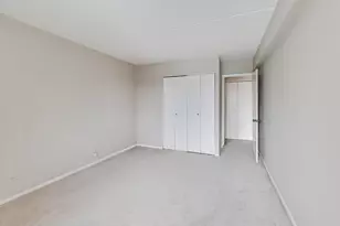 6340 Americana Dr, Willowbrook, IL 60527 - Photo 22