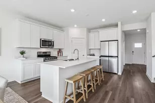 285 Snowdrop Ln, Elgin, IL 60124 - Photo 6