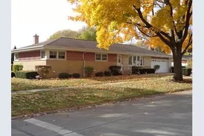 1815 E Grove Street, Arlington Heights, IL 60004 - Photo 2