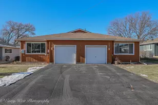 115 S Van Nortwick Ave, Batavia, IL 60510 - Photo 2