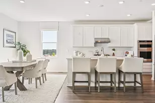 282 Snowdrop Ln, Elgin, IL 60124 - Photo 8