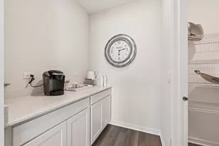 282 Snowdrop Ln, Elgin, IL 60124 - Photo 8