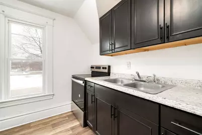 906 S 5th Street, Rockford, IL 61104 - Photo 8