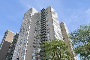 6301 N Sheridan Rd, Chicago, IL 60660 - Photo 1