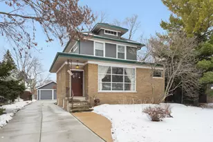 369 Addison Rd, Riverside, IL 60546 - Photo 1