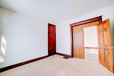 [Address not provided], Watseka, IL 60970 - Photo 8