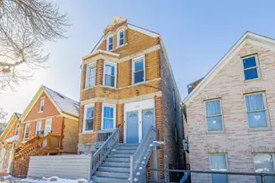 3242 S Hoyne Ave, Chicago, IL 60608 - Photo 2