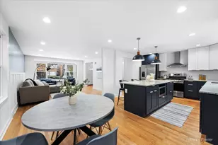 6322 N Monticello Ave, Chicago, IL 60659 - Photo 2