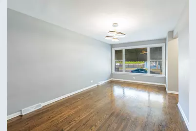 8139 S Exchange Avenue, Chicago, IL 60617 - Photo 4