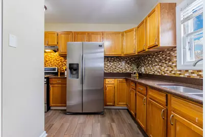 900 Croghan Avenue, Joliet, IL 60436 - Photo 10