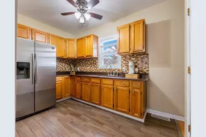 900 Croghan Avenue, Joliet, IL 60436 - Photo 8