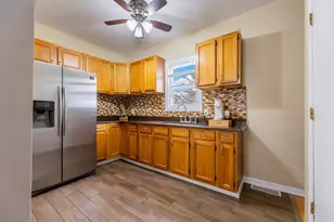 900 Croghan Ave, Joliet, IL 60436 - Photo 8